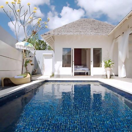 Kamuela Villas Seminyak Esterno foto