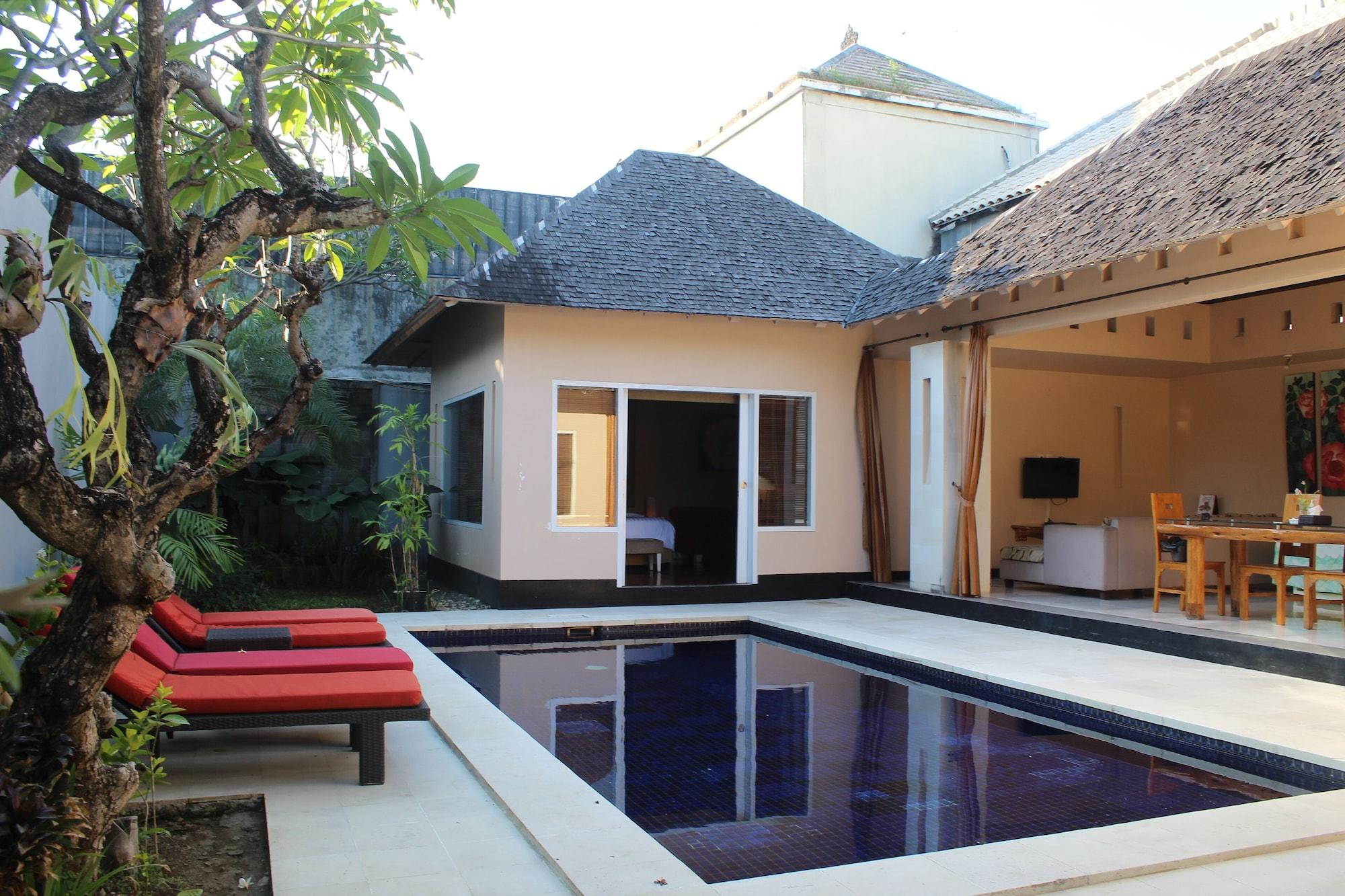 Kamuela Villas Seminyak Esterno foto
