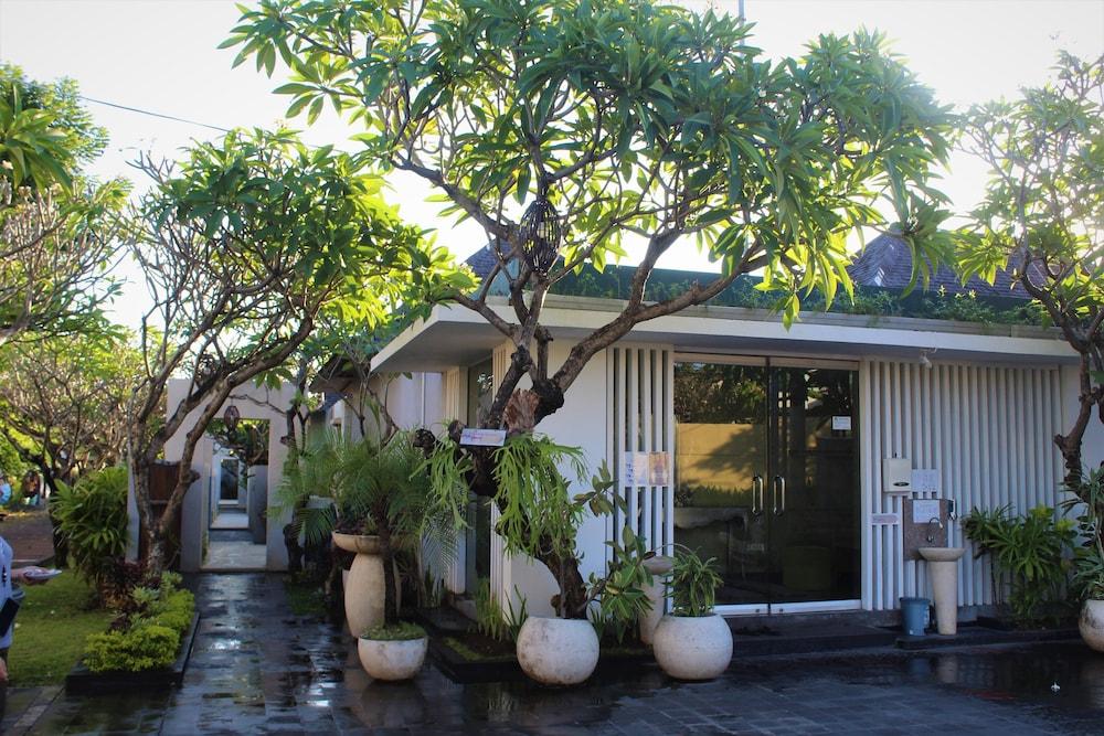 Kamuela Villas Seminyak Esterno foto