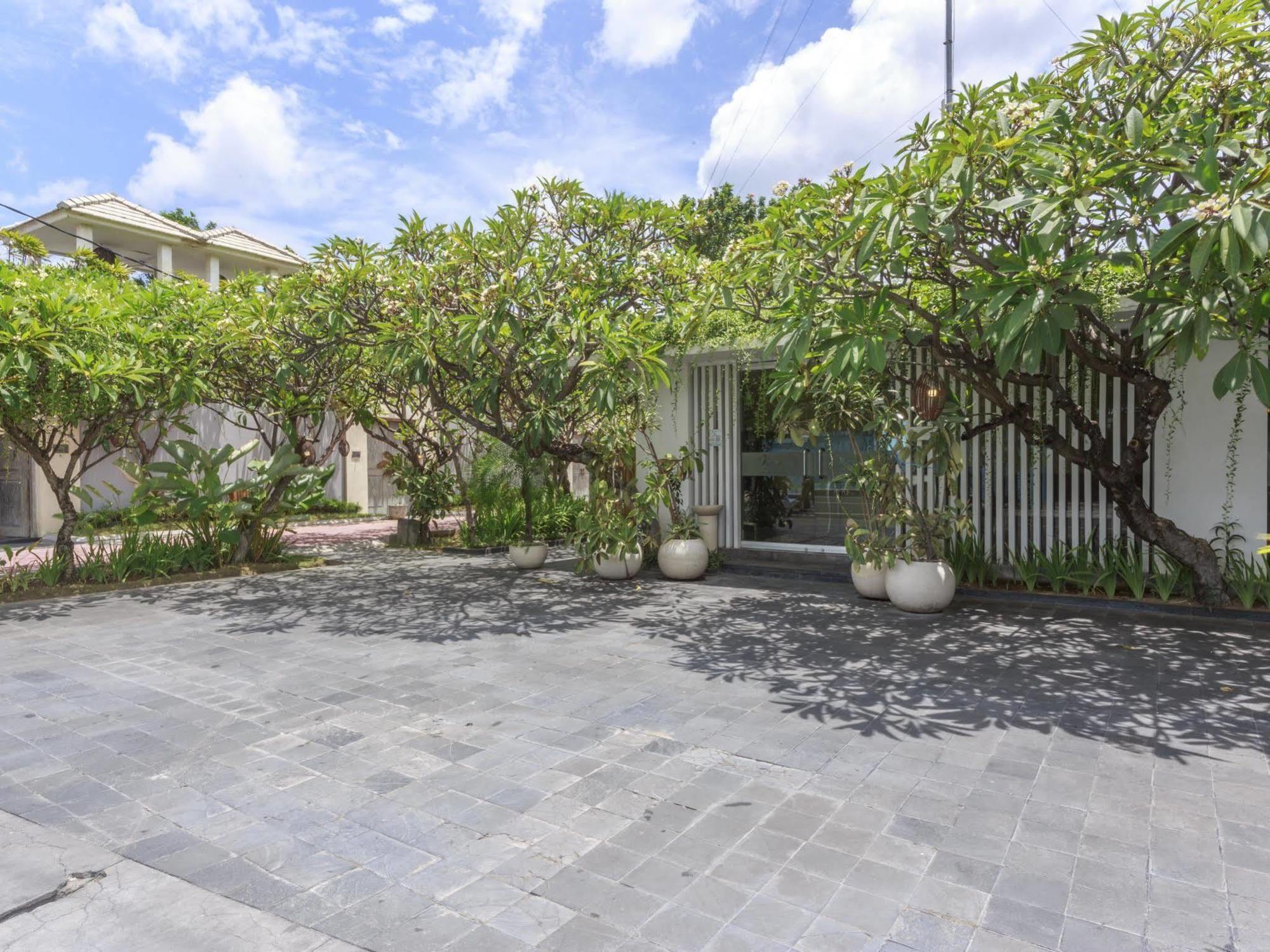 Kamuela Villas Seminyak Esterno foto