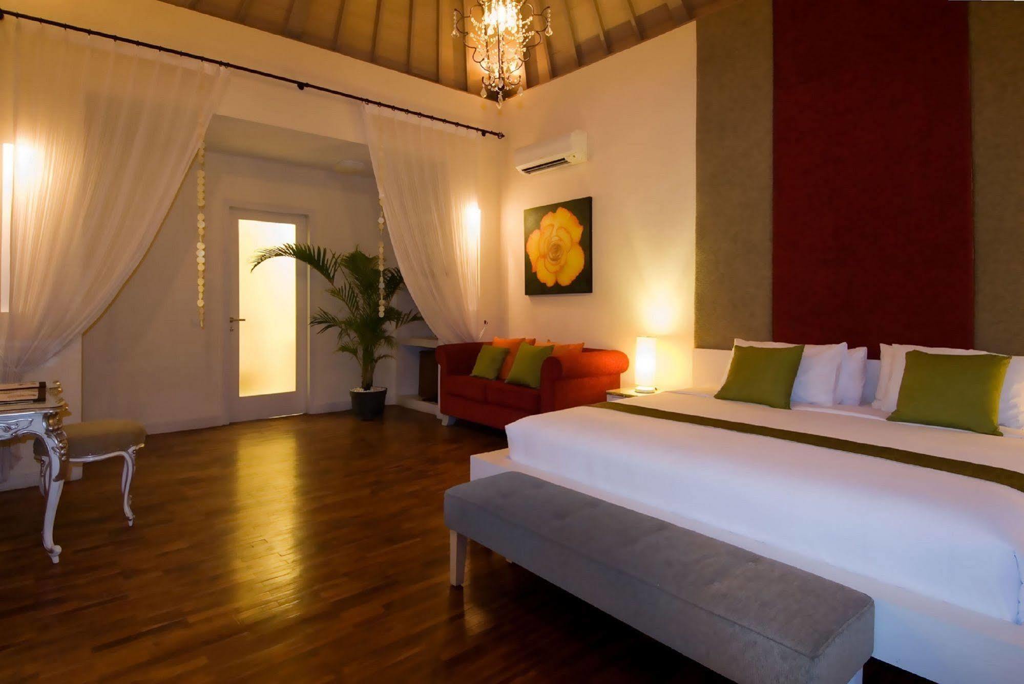 Kamuela Villas Seminyak Esterno foto