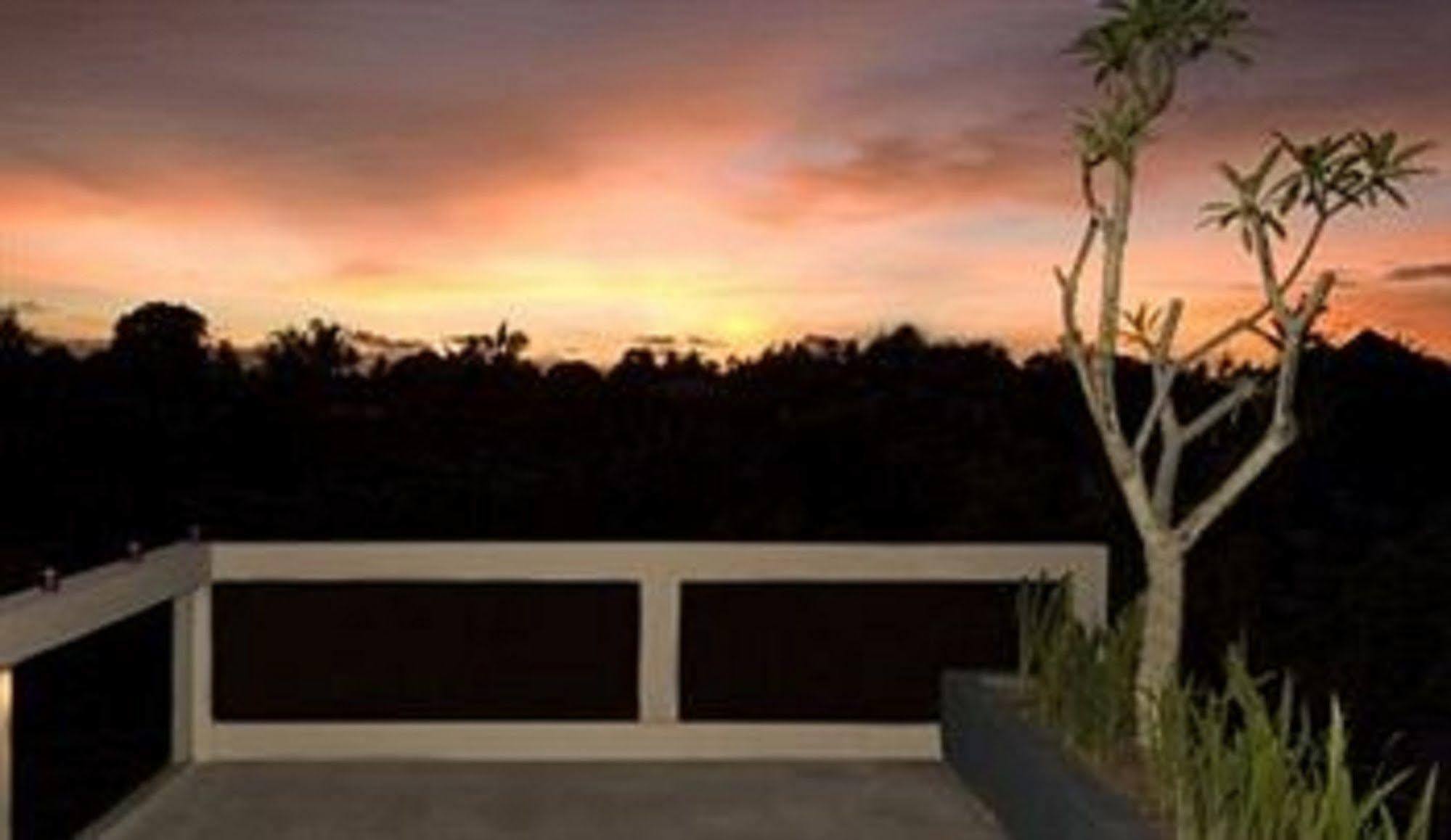 Kamuela Villas Seminyak Esterno foto