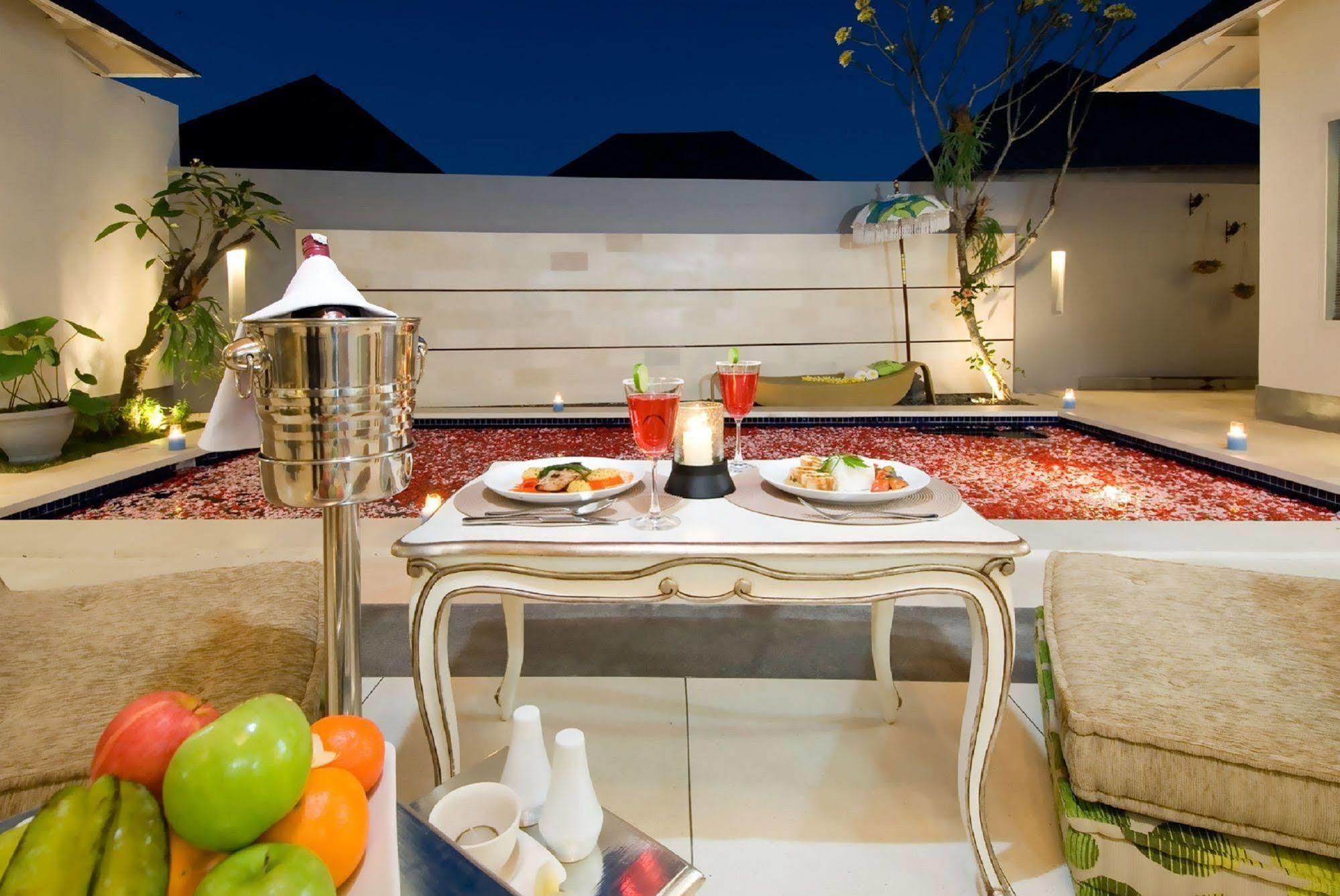 Kamuela Villas Seminyak Esterno foto