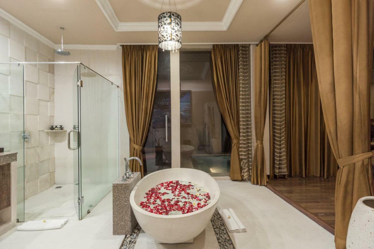 Kamuela Villas Seminyak Esterno foto