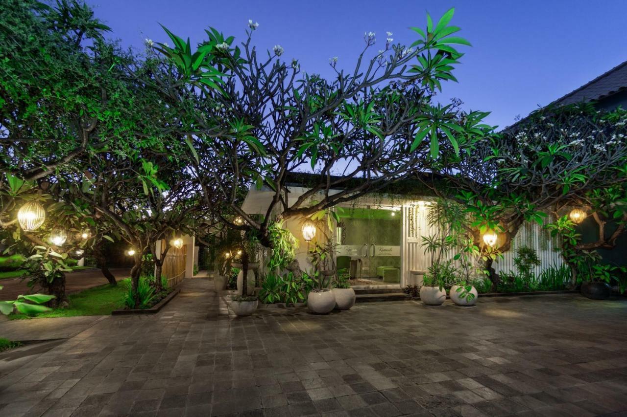 Kamuela Villas Seminyak Esterno foto